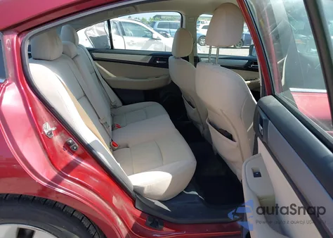 2015 Subaru Legacy 2.5I Premium из США, поврежденный, VIN 4S3BNAC64F3063545